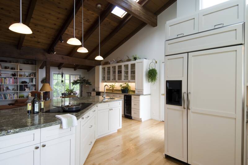 kitchen island styles in Hawaii